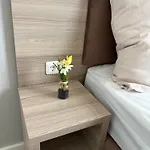 Апарт-отель Emilia 24h Check-in, Free Parking And Wifi Баргтехайде