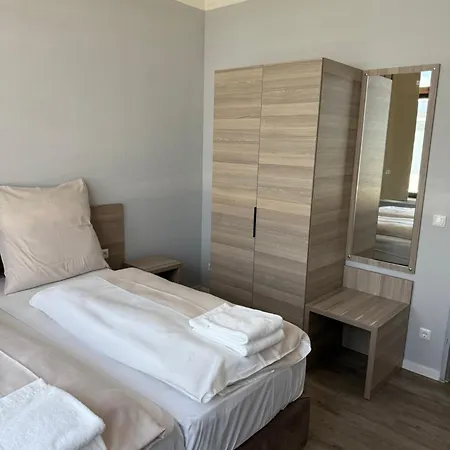 Emilia 24h Check-in, Free Parking And Wifi Aparthotel Bargteheide