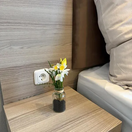 Hotel apartamentowy Emilia 24h Check-in, Free Parking And Wifi Bargteheide