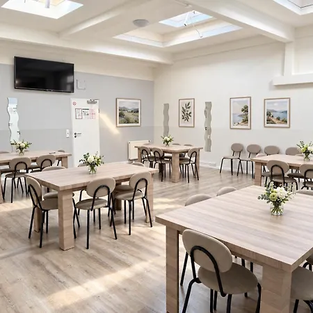Aparthotel Emilia 24h Check-in, Free Parking And Wifi Bargteheide