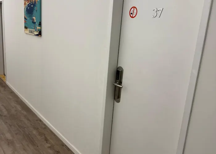 Aparthotel Emilia 24h Check-in, Free Parking And Wifi Bargteheide