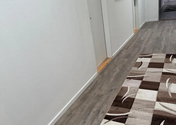 Emilia 24h Check-in, Free Parking And Wifi 3*